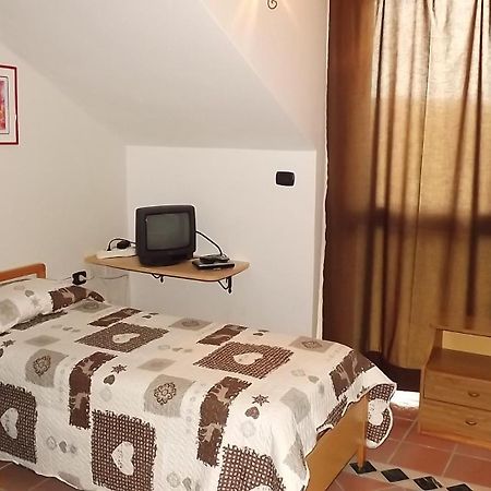B&B I Tre Nuraghi Macomer Szoba fotó